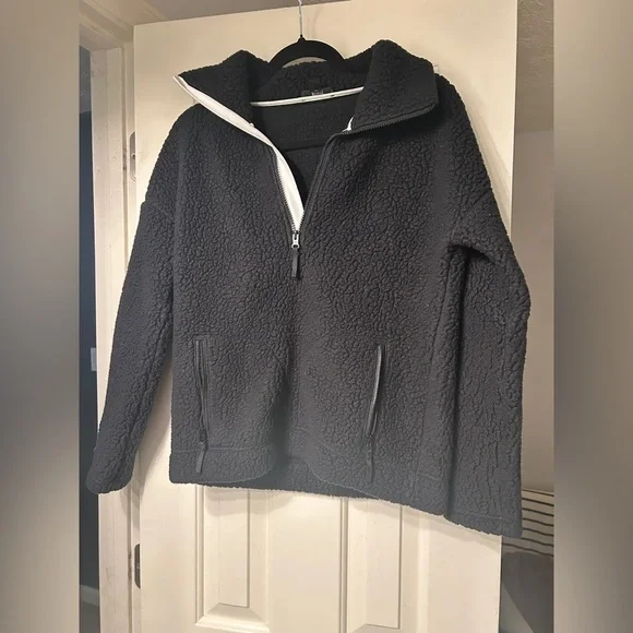 J.Crew Polartec® Fleece Black Half-Zip Pullover Jacket - Picture 3 of 8